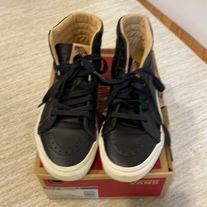 Vans SK8-HI Reissue in Lux Leather Black/Porcini